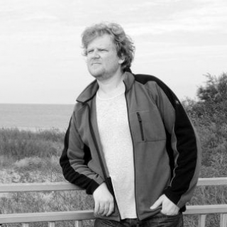 Zibi thumbnail black&white