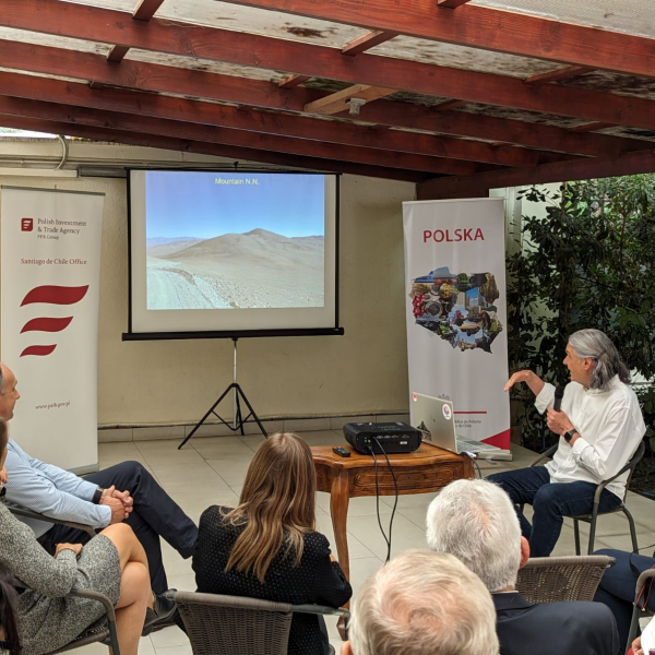 Presentation of the Cerro Murphy Observatory in the Embassy of the Republic of Poland in Santiago de Chile, April 19, 2024.
